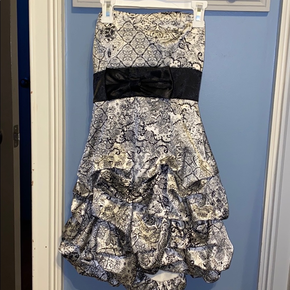 Strapless dress